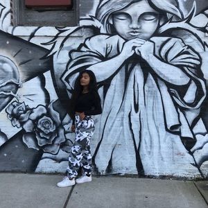 Black Long Sleeve Crop Top